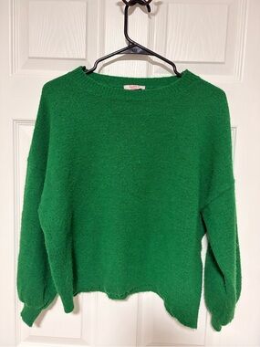 Green Women's Cozy Crewneck Sweater